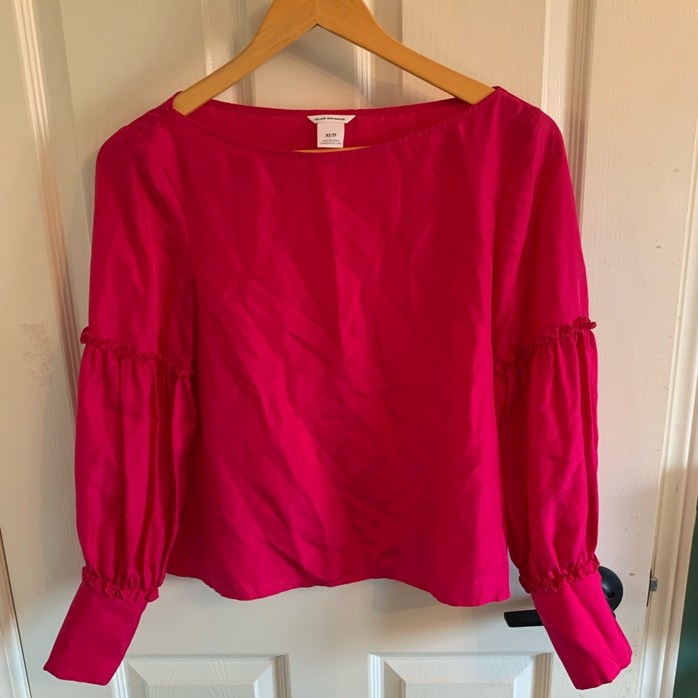 Club Monaco 100% silk top in hot pink